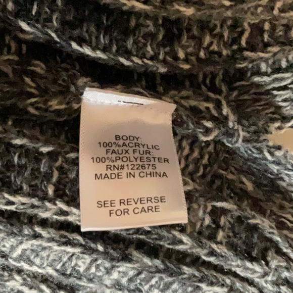 Lety & Me multi-colored cardigan, medium - Picture 3 of 5